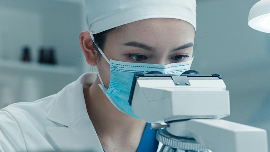 生物技术实验室科技 基因科学显微镜诊断 检查研究研发现代化 团队